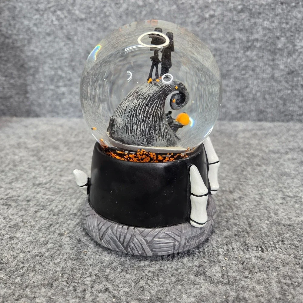 Nightmare Before Christmas THIS‎ IS HALLOWEEN Musical Snow Globe 1993 Tim Burton